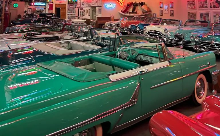 Deer Park Winery and Auto Museum - Image 2