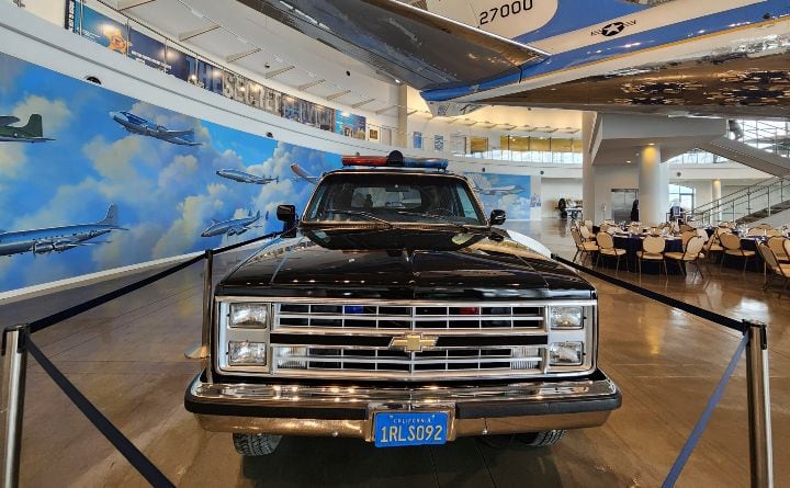 Ronald Reagan Presidential Library Air Force One Pavilion - Image 2