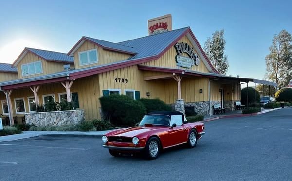 SoCal Triumph Club IE Breakfast Meet Up at Polly's Pie pic - classic red car